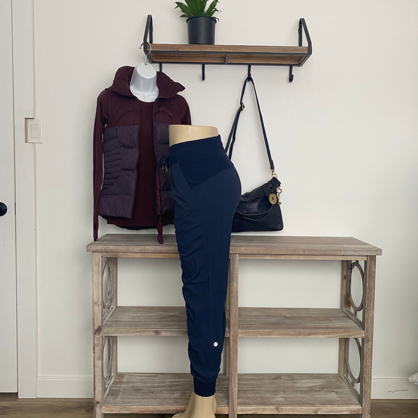 Lululemon Dance Studio Mid Rise Jogger Size 4