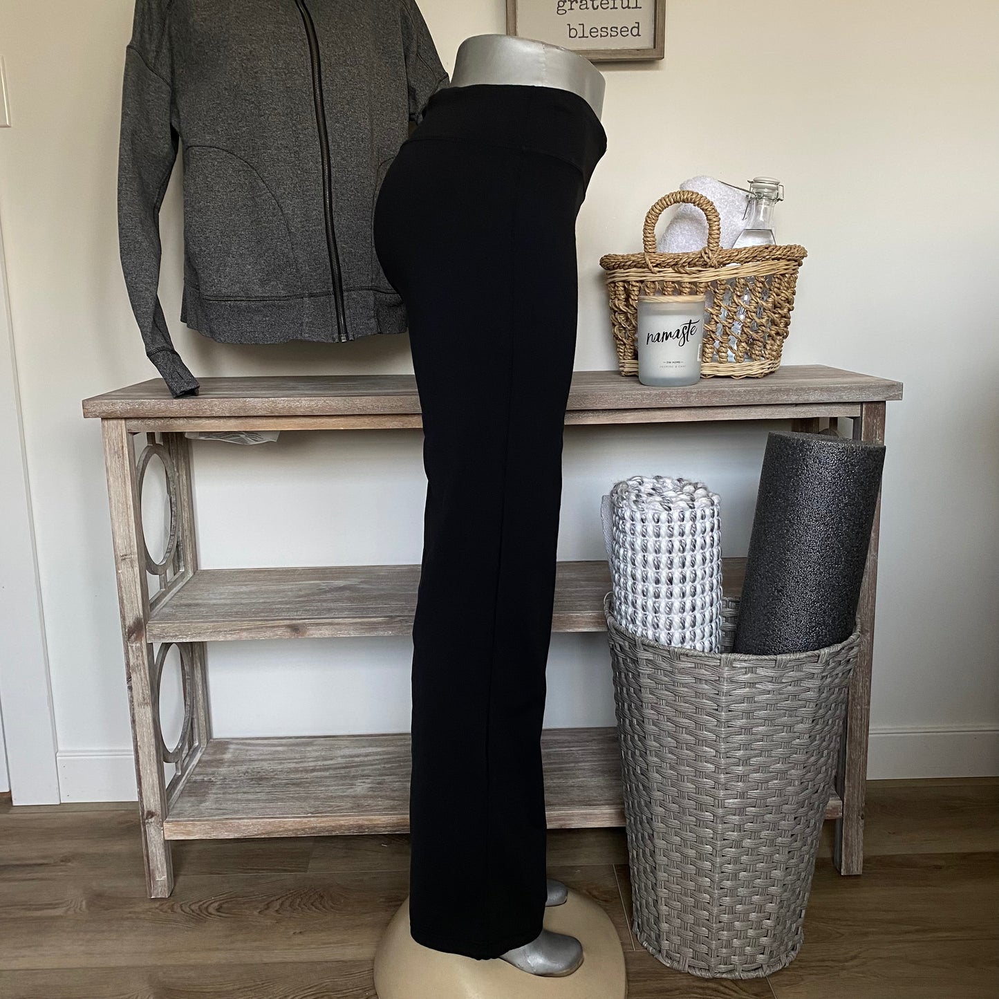 Rare Lululemon Relaxed Fit Pant Size 8