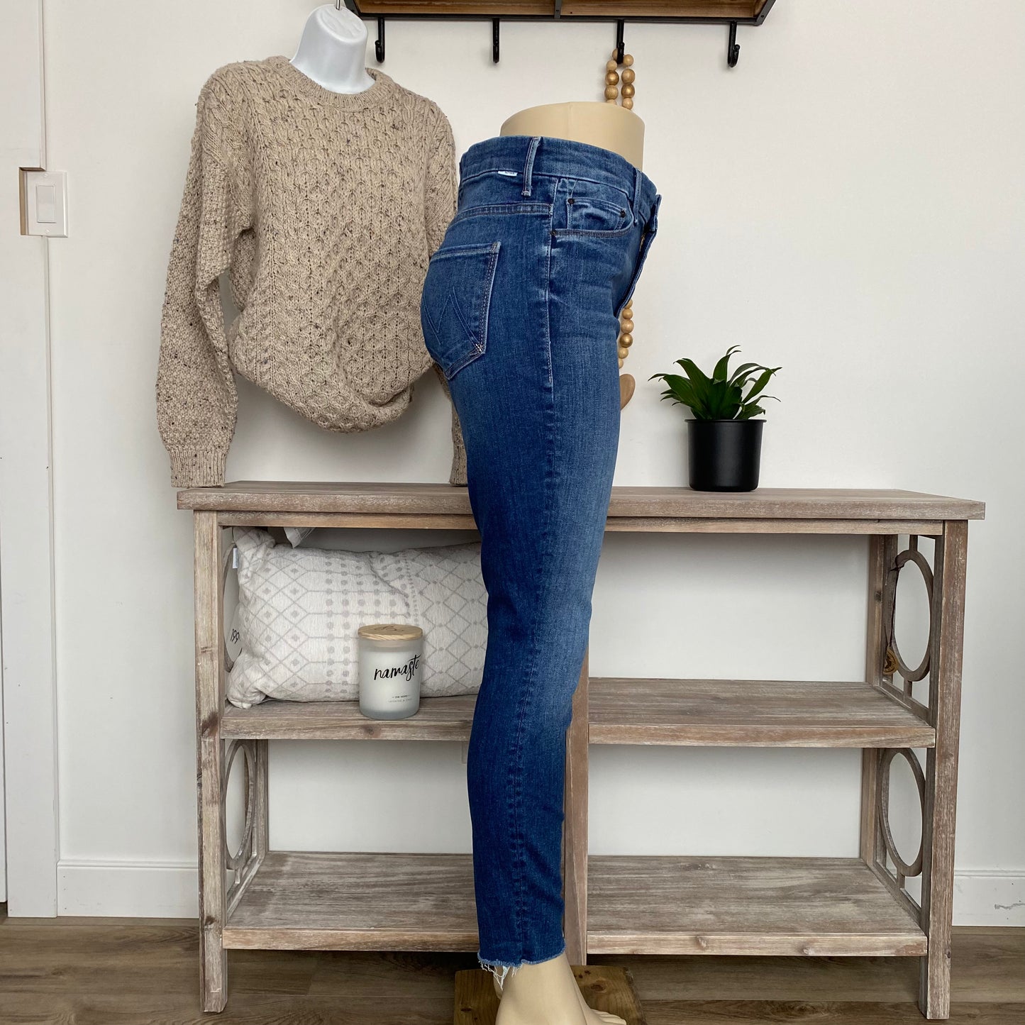 MOTHER High Waisted Looker Ankle Fray Jeans Size 29
