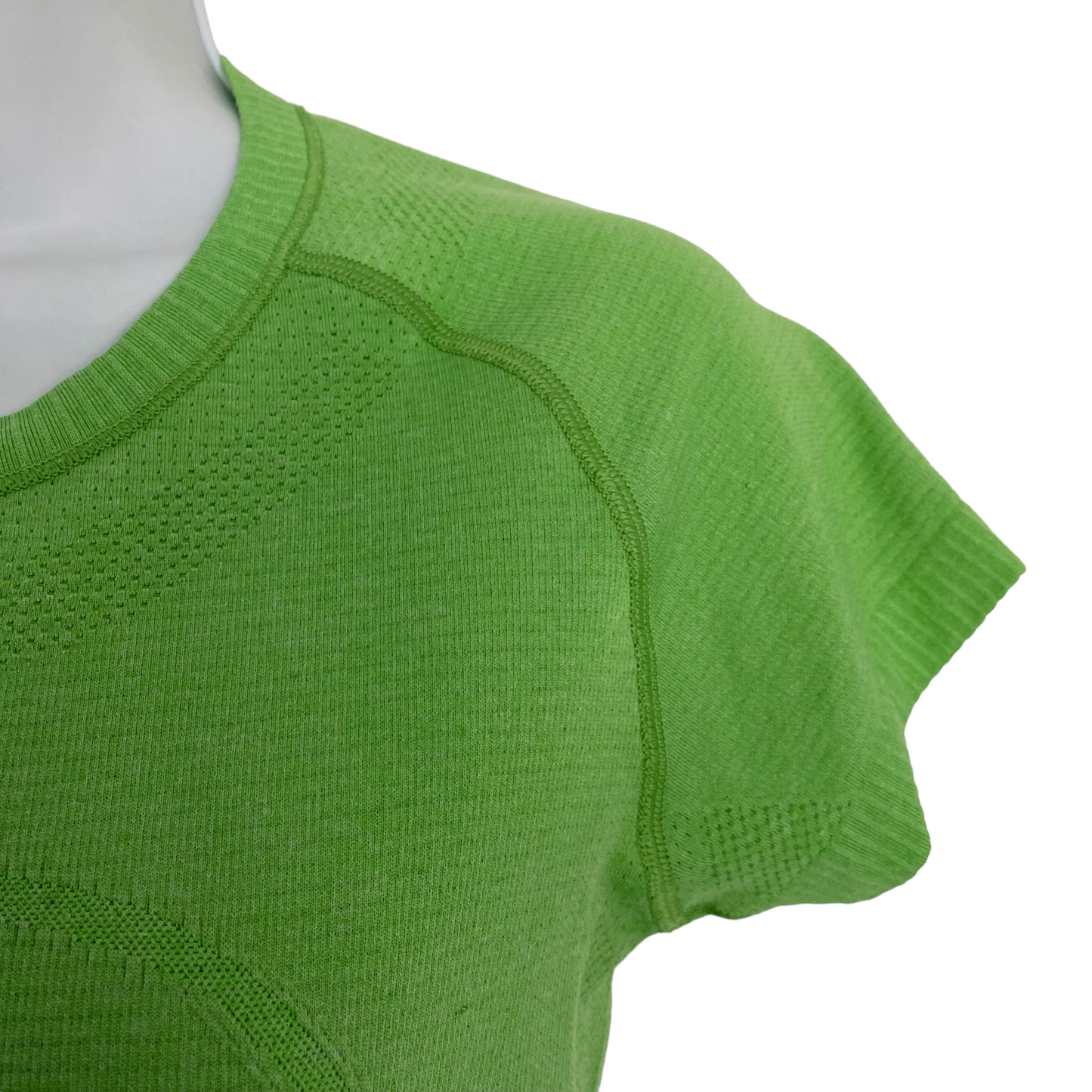 Rare Lululemon Swiftly Tech Short Sleeve Size 6
