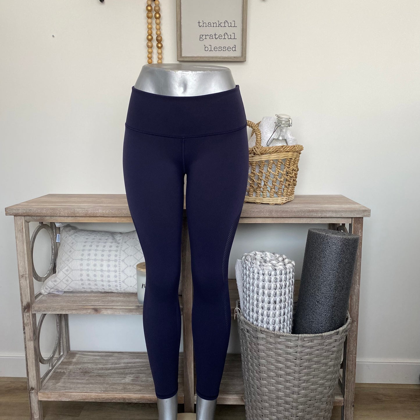 Lululemon Reveal 7/8 Tight Leggings Size Medium