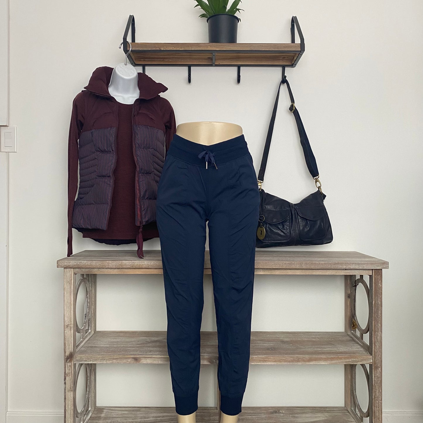 Lululemon Dance Studio Mid Rise Jogger Size 4