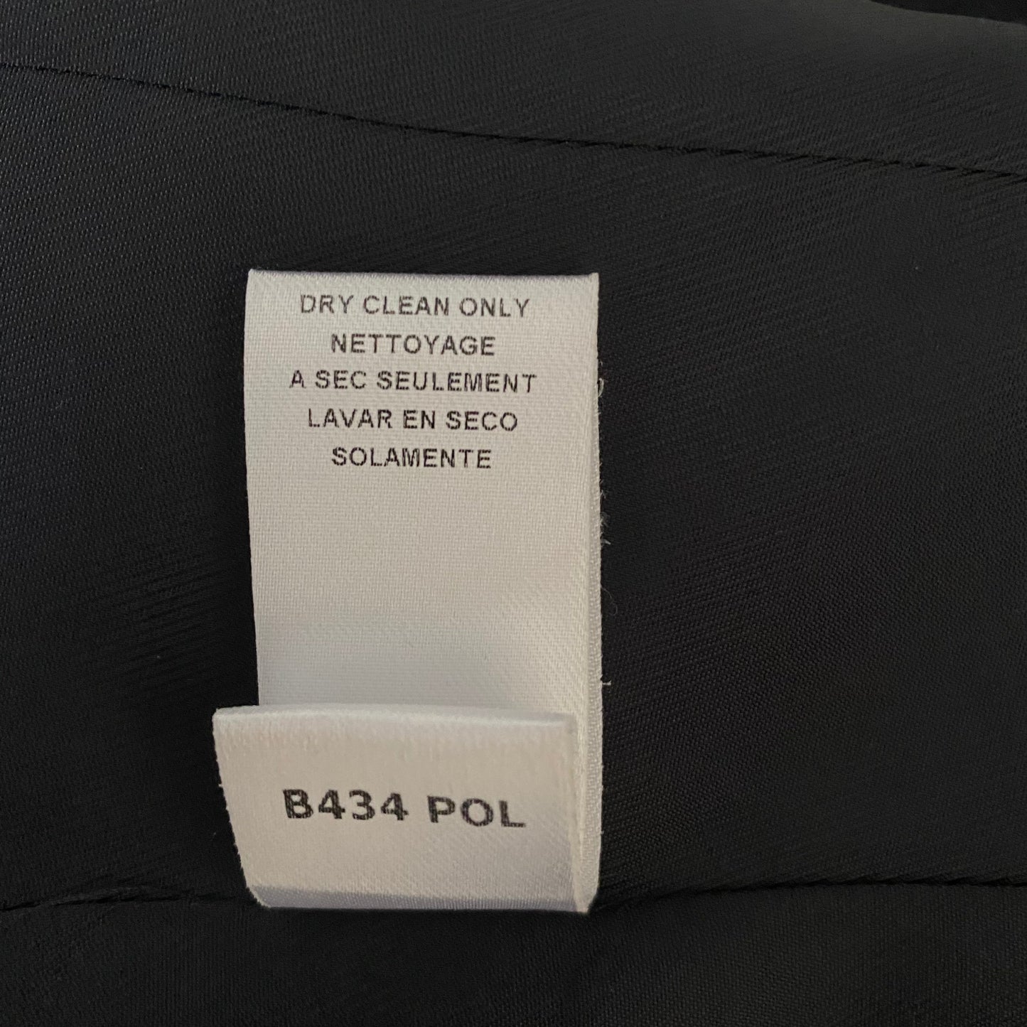 BCBGMaxAzria Fitted Twill Blazer Suit Jacket Like New Small - Love it again boutique