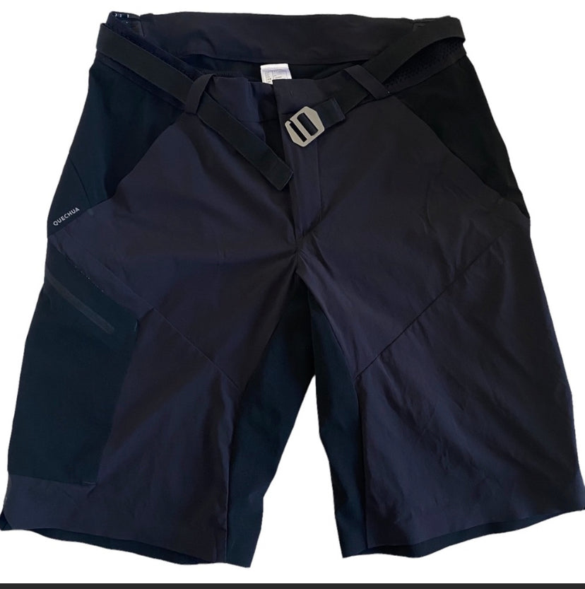 Men’s Shorts Black Like-New Size Medium