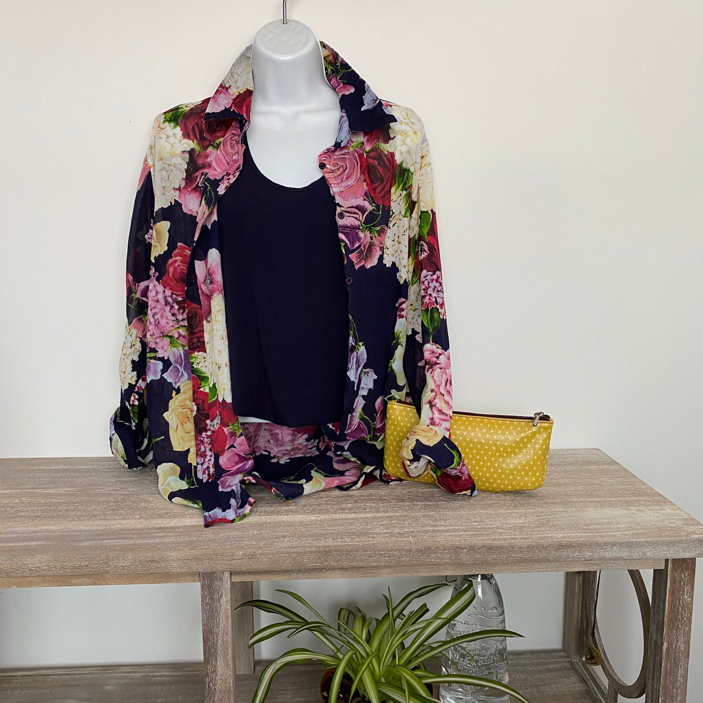 Beautiful Thin Lightweight 100% Cotton Floral Shirt Large