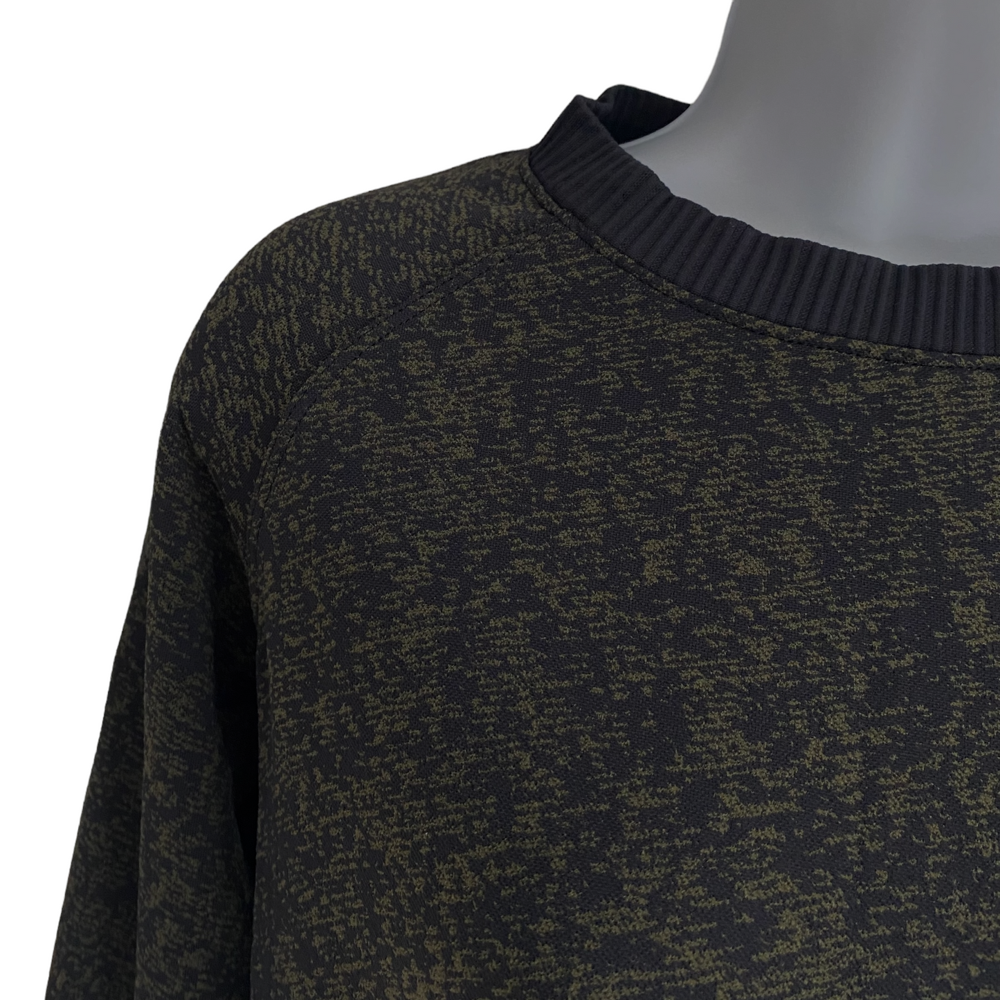 Lululemon Rest Less Pullover Size 8