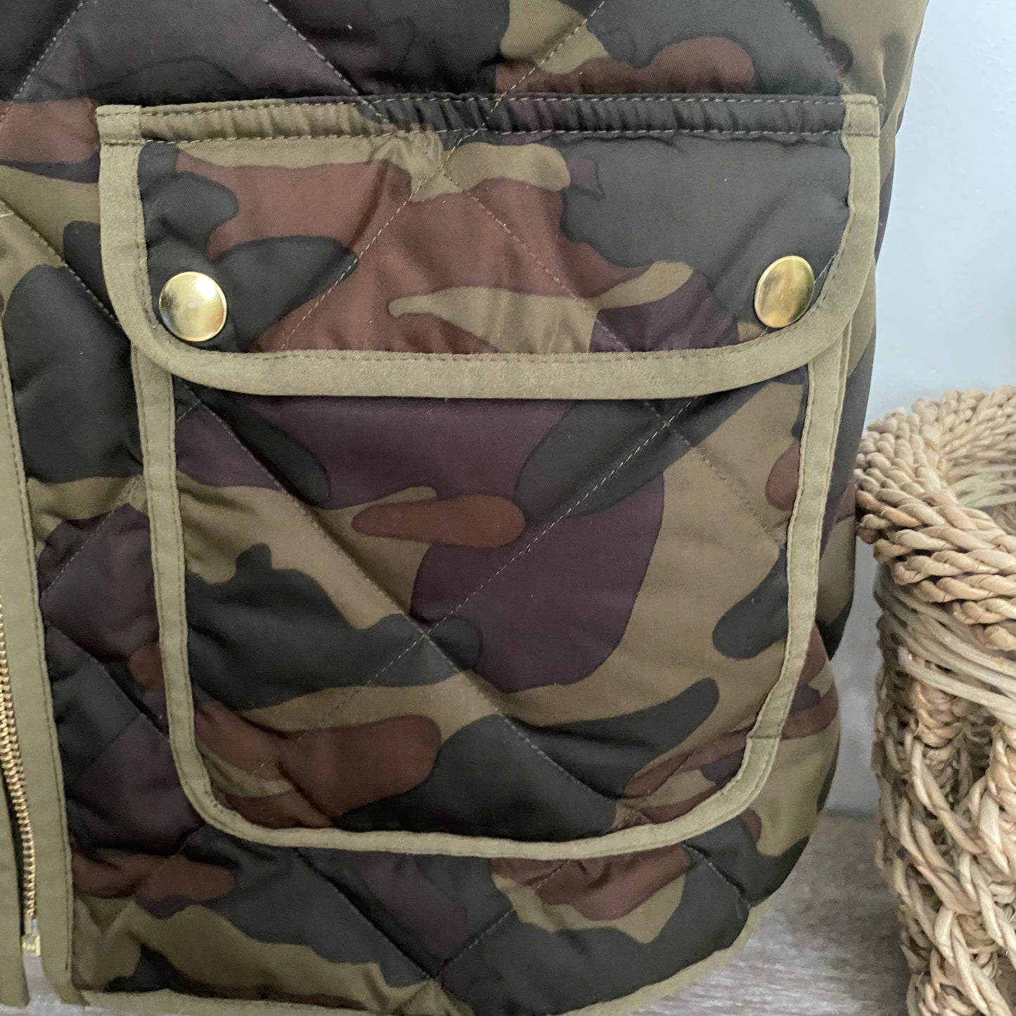 J. Crew Down Puffer Vest Camo Size Large
