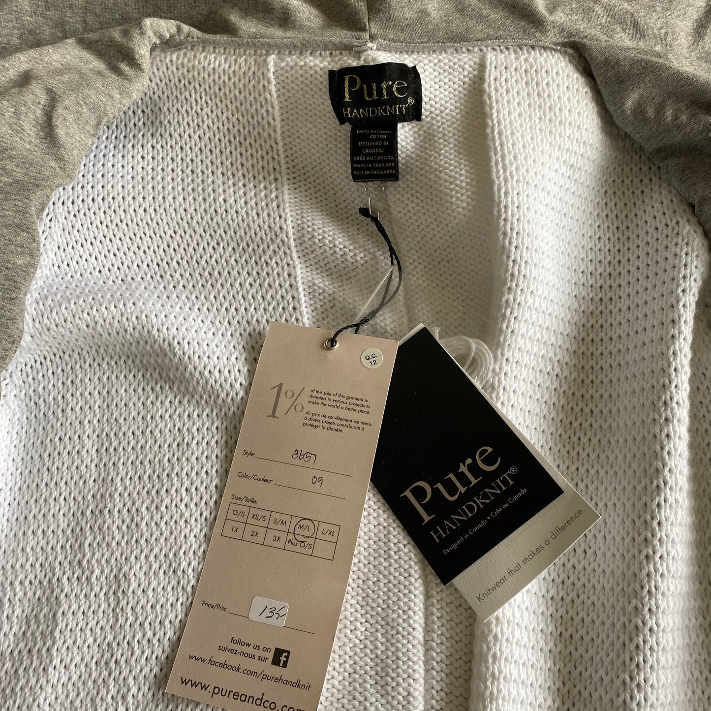New Hooded Cardigan White Size Medium to Large