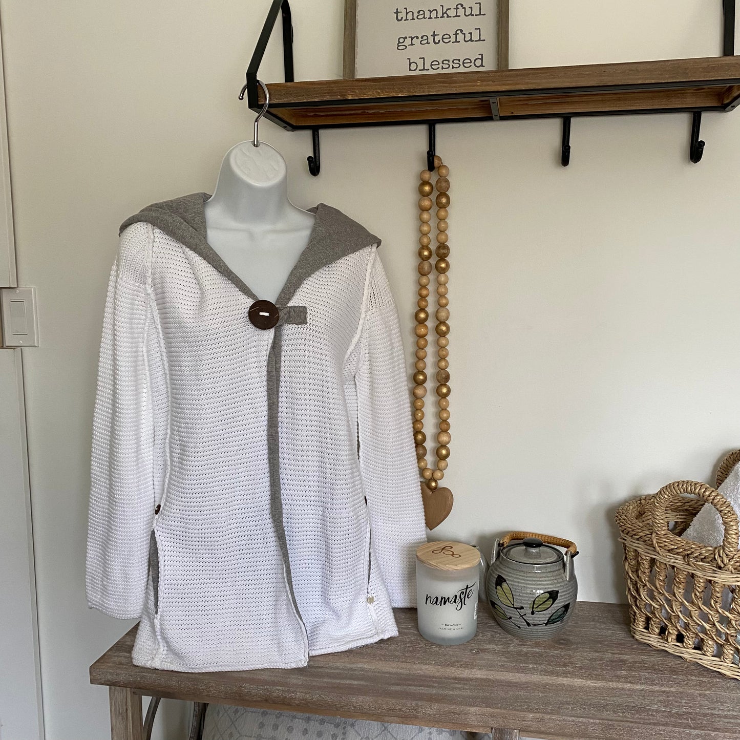New Hooded Cardigan White Size Medium to Large