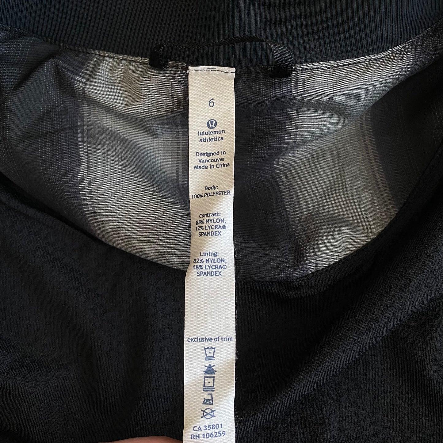 Rare Lululemon Hooded Track & Field Relaxed Fit Jacket Size 6