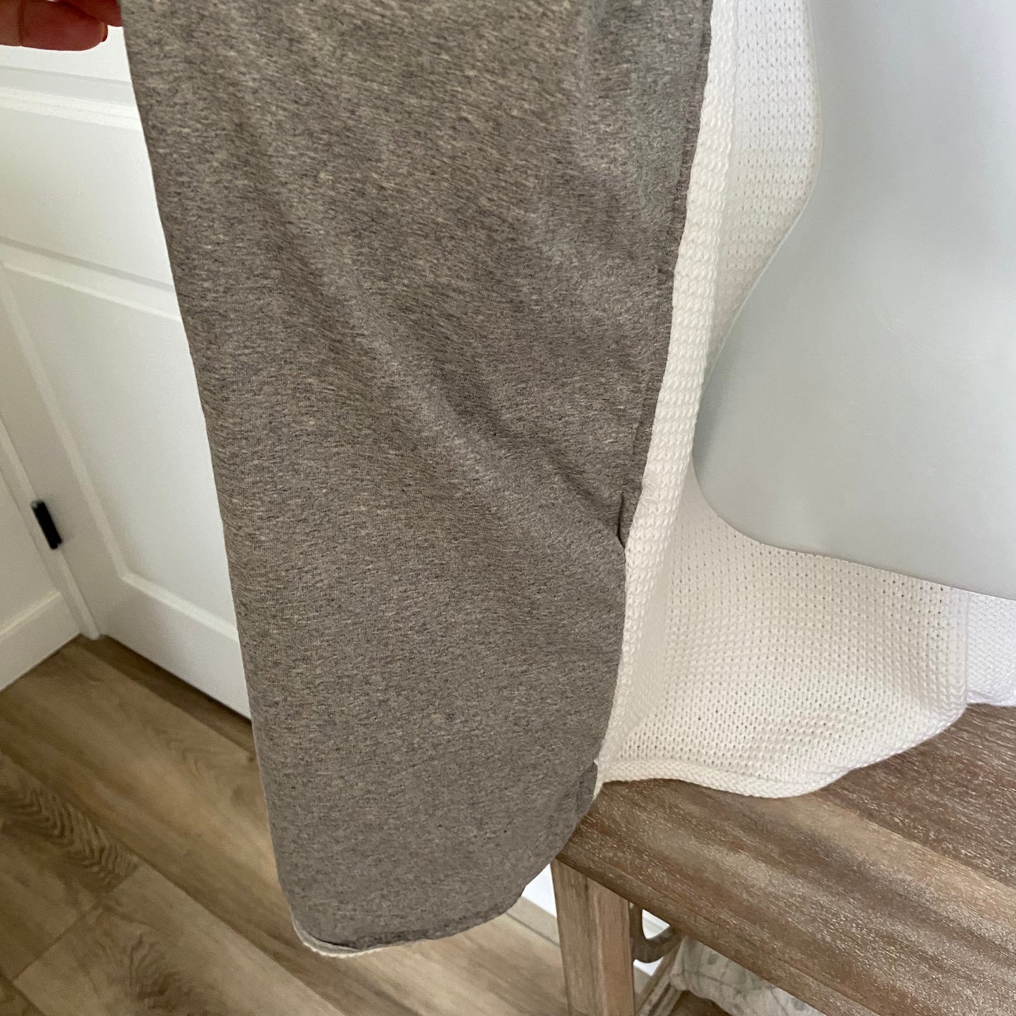 New Hooded Cardigan White Size Medium to Large