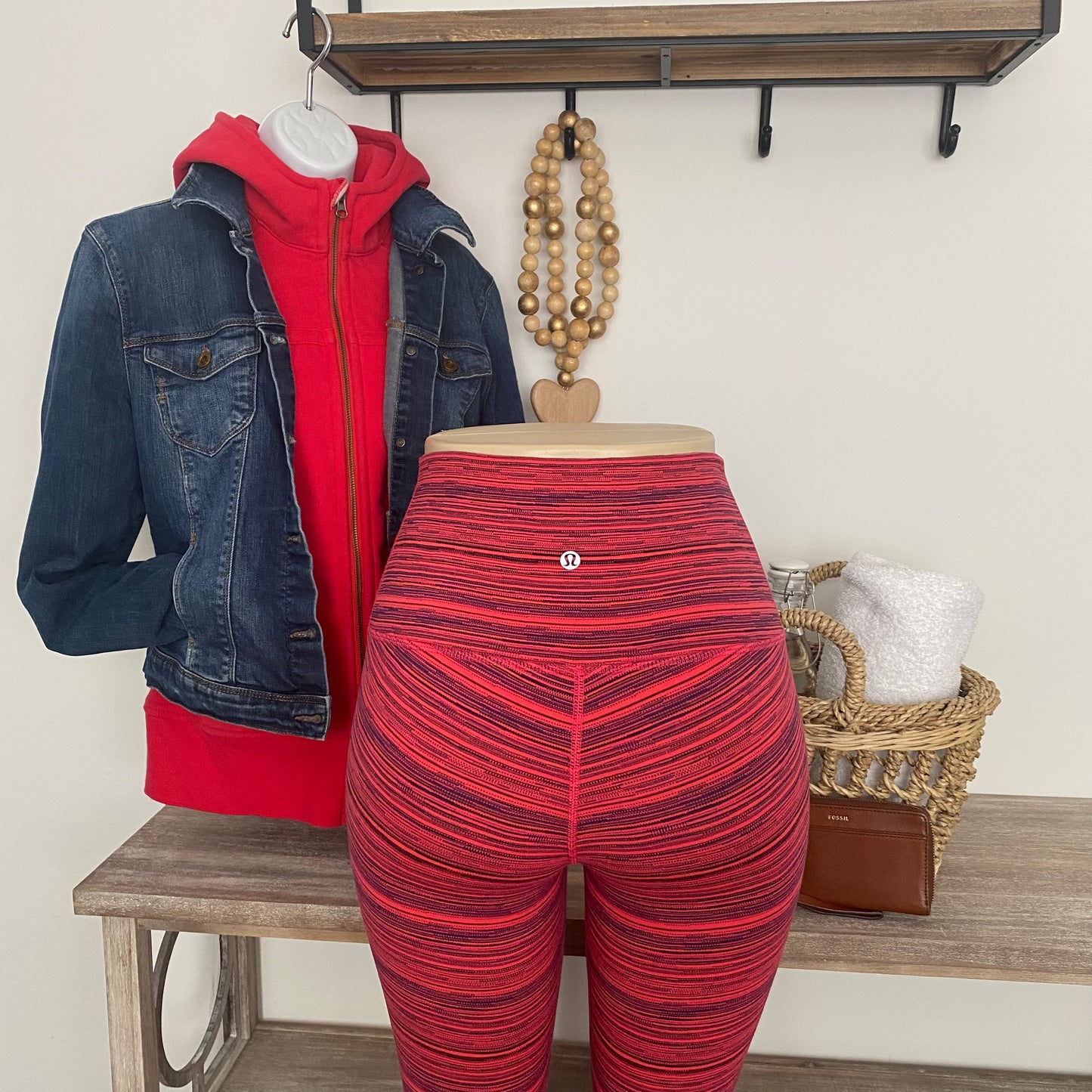 Rare Lululemon Wunder Under Crops Luon 21” Size 6