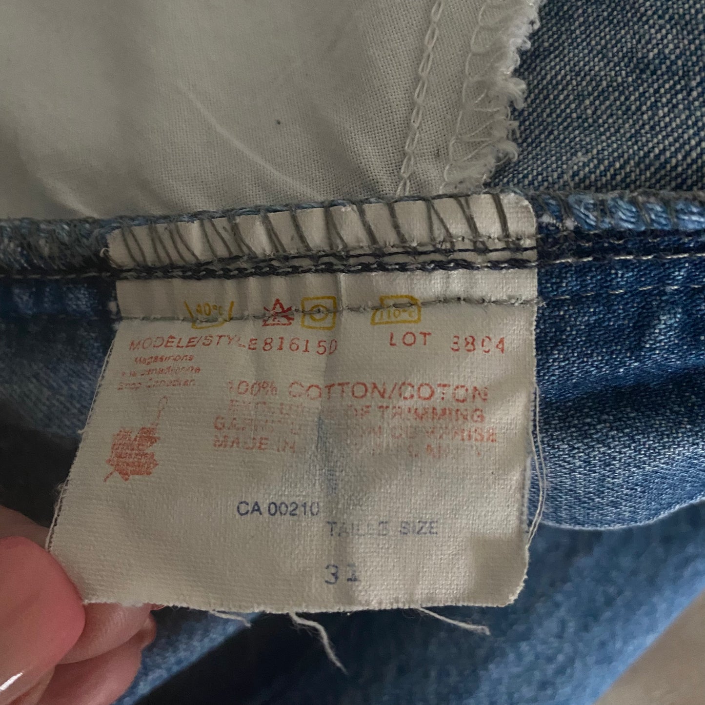 Vintage Super High Rise Tapered Leg Mom Jeans