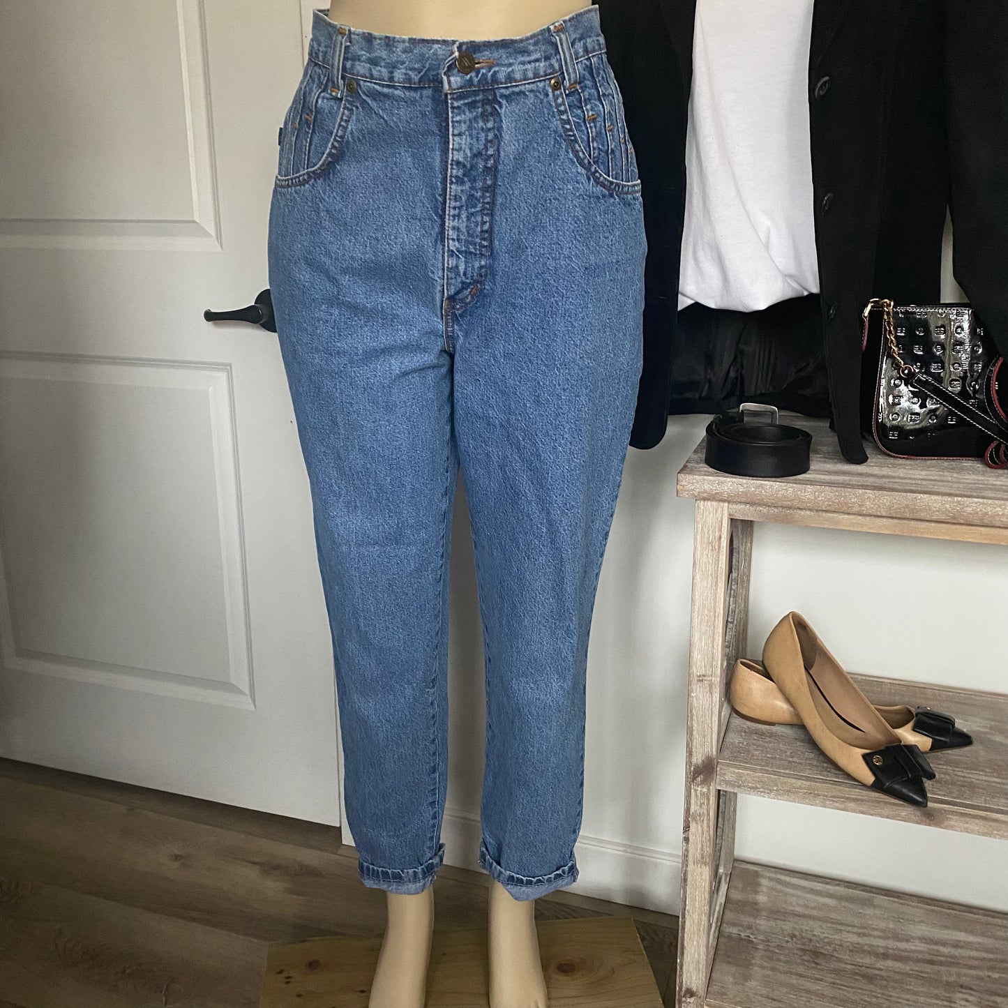 Vintage Super High Rise Tapered Leg Mom Jeans