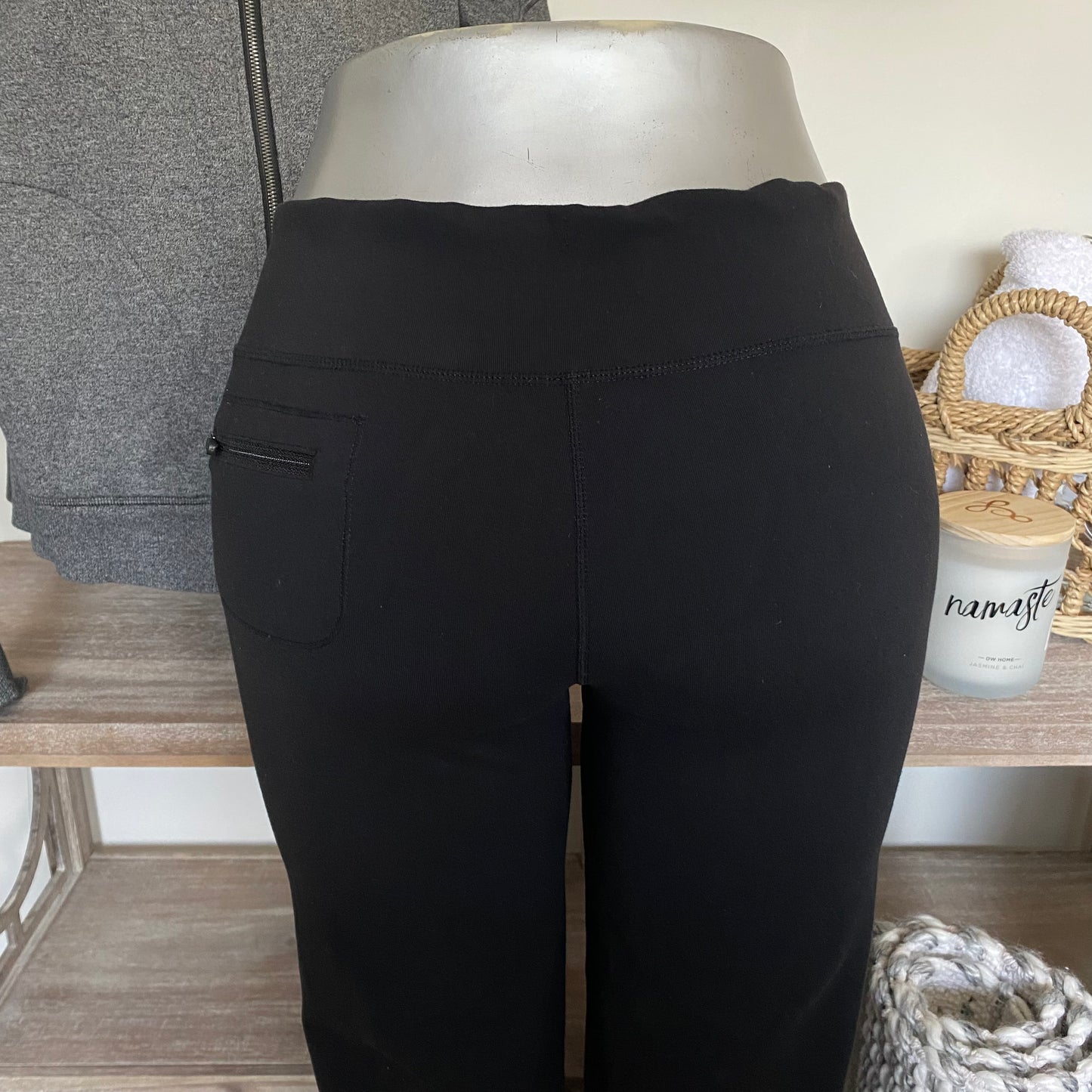 Rare Lululemon Relaxed Fit Pant Size 8