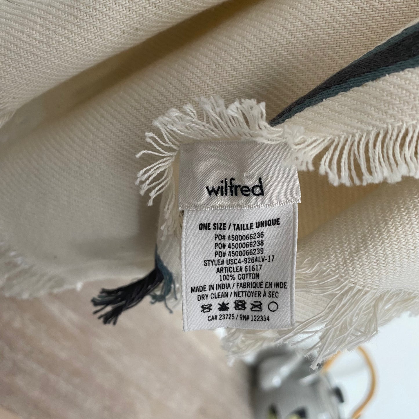 Luxuriously Soft Aritzia Wilfred 100% Cotton Blanket Scarf NWOT