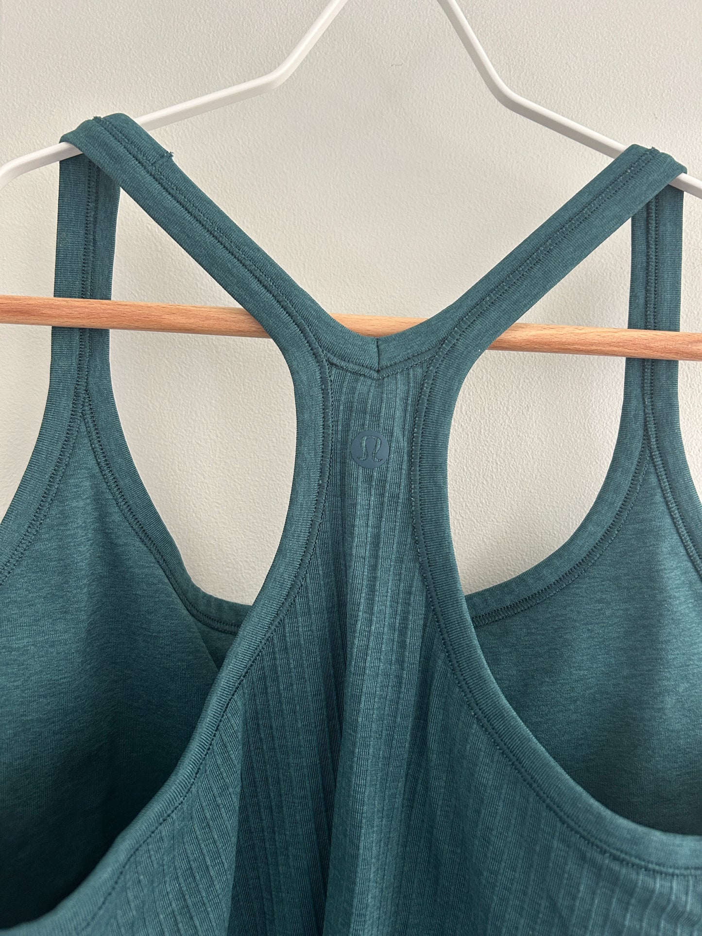 Lululemon Ebb Street Tank Size 12 - Love it again boutique