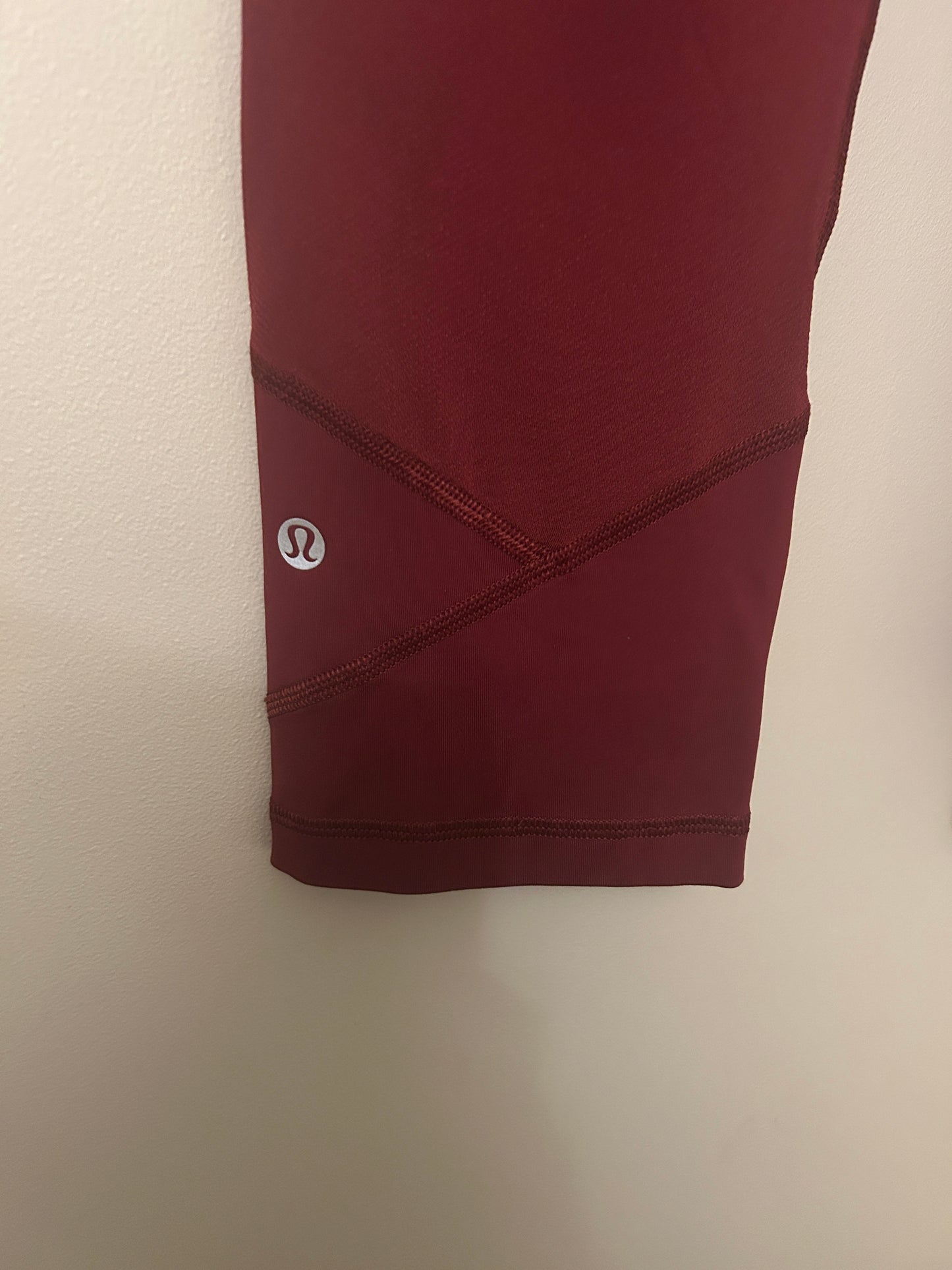 Lululemon Pace Rival Crop Leg Pockets Size 8