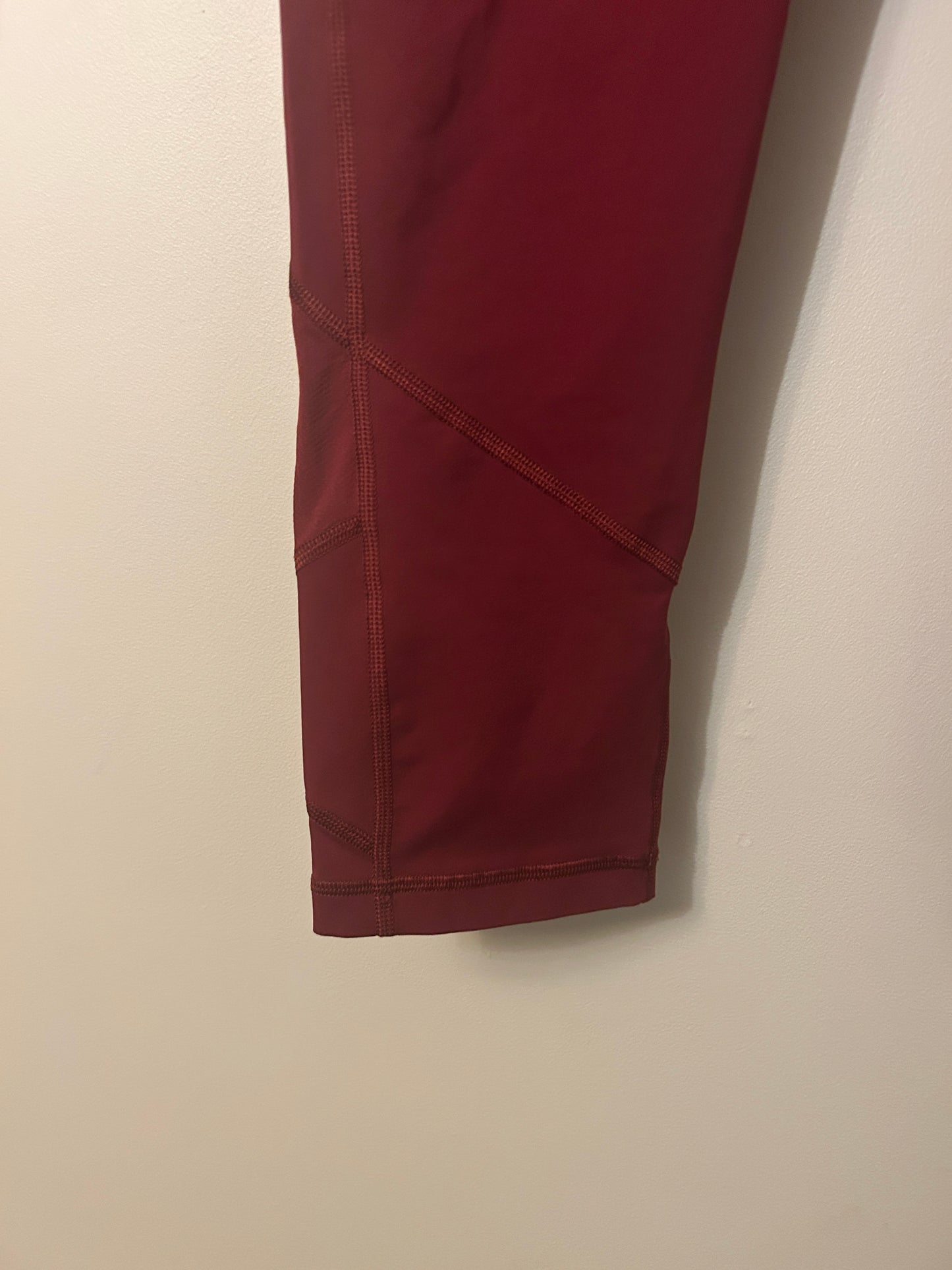 Lululemon Pace Rival Crop Leg Pockets Size 8