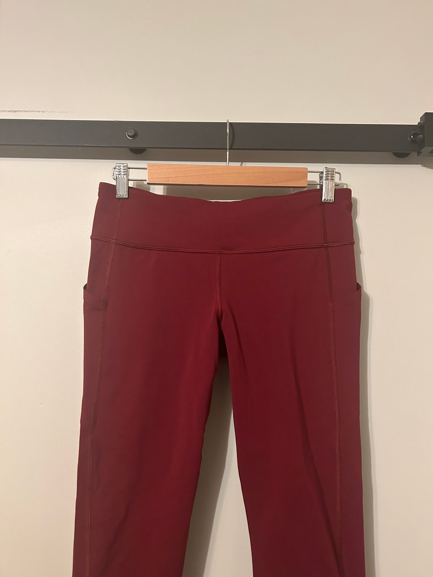 Lululemon Pace Rival Crop Leg Pockets Size 8