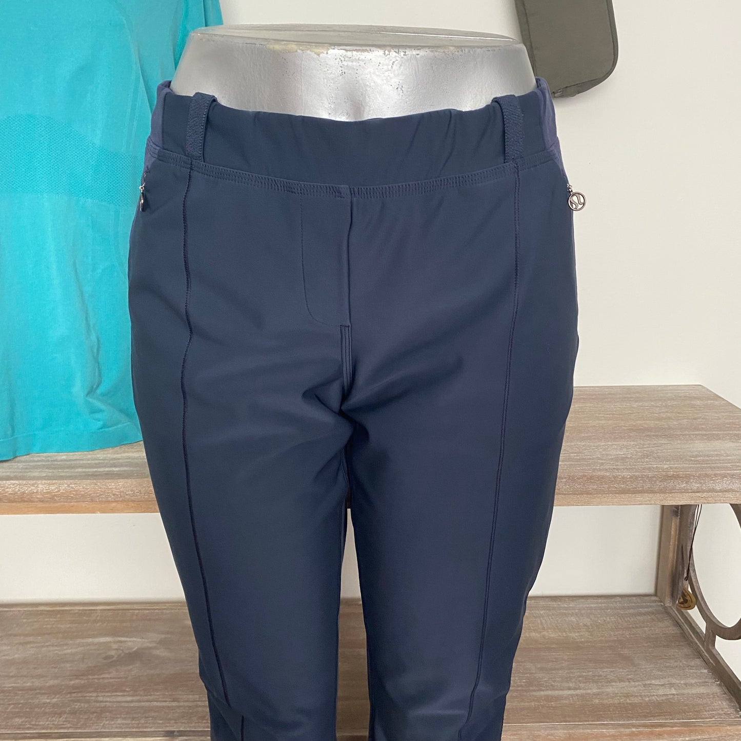 Rare Lululemon Lined Pants Size 12 - Love it again boutique