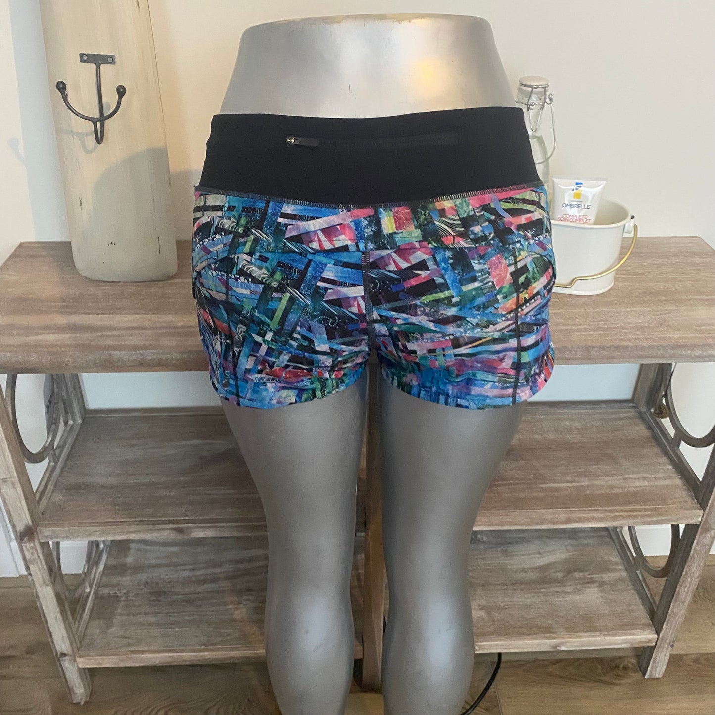 Rare Lululemon Seawheeze 2018 Speed Up Shorts Size 6