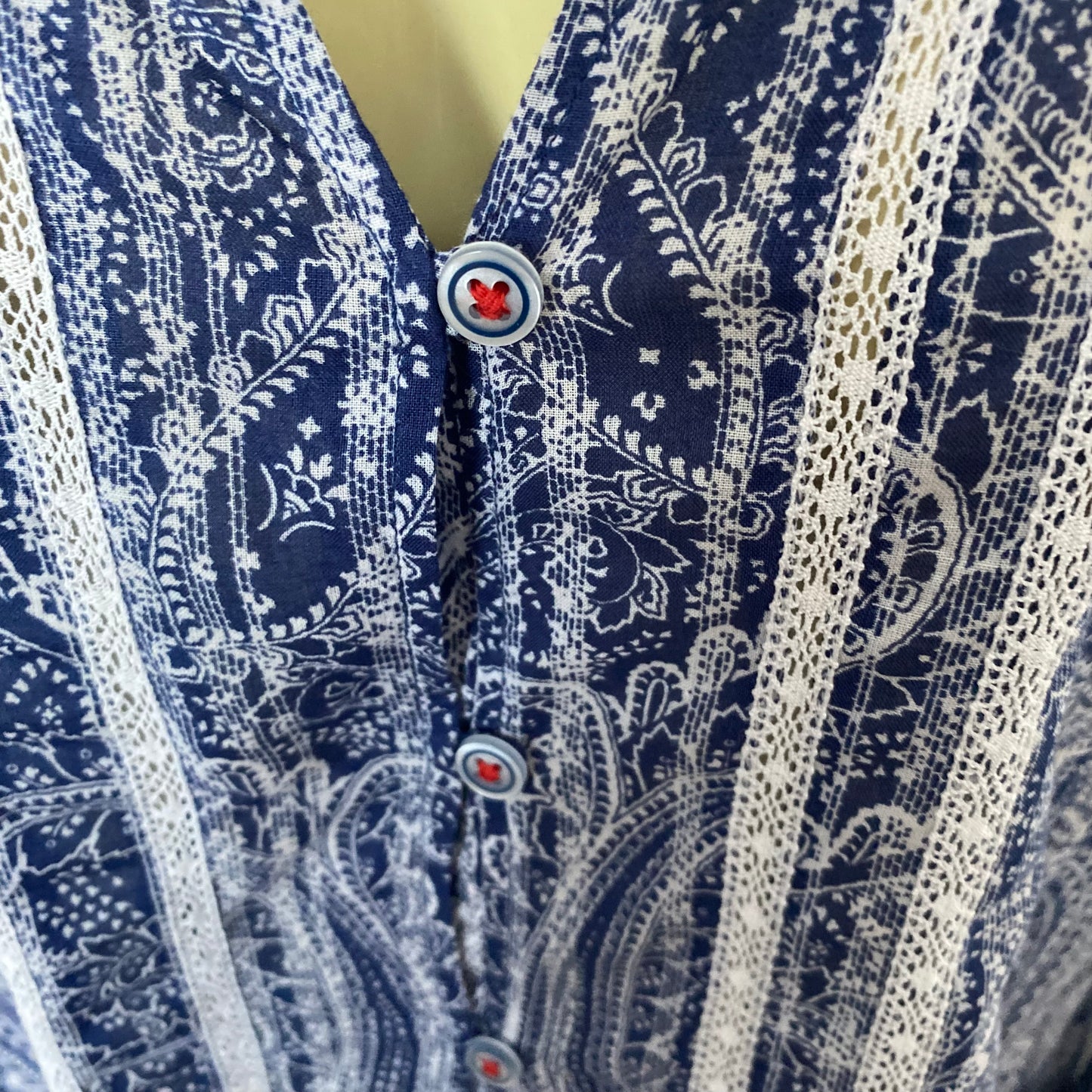 Robert Graham Paisley Crochet Detail Button Up Sheer Shirt Size XL