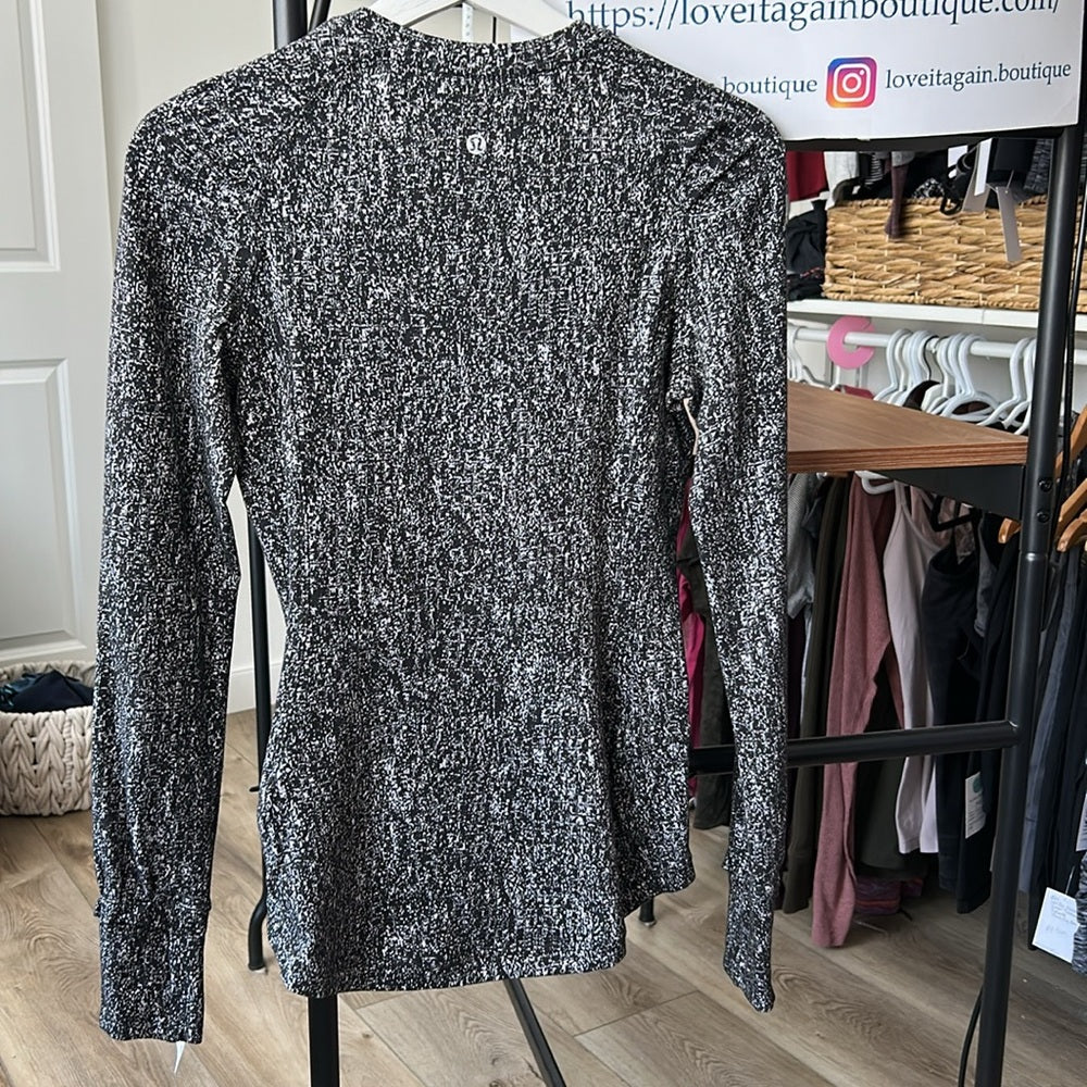 Lululemon Extra Mile Long Sleeve Rulu Size 4