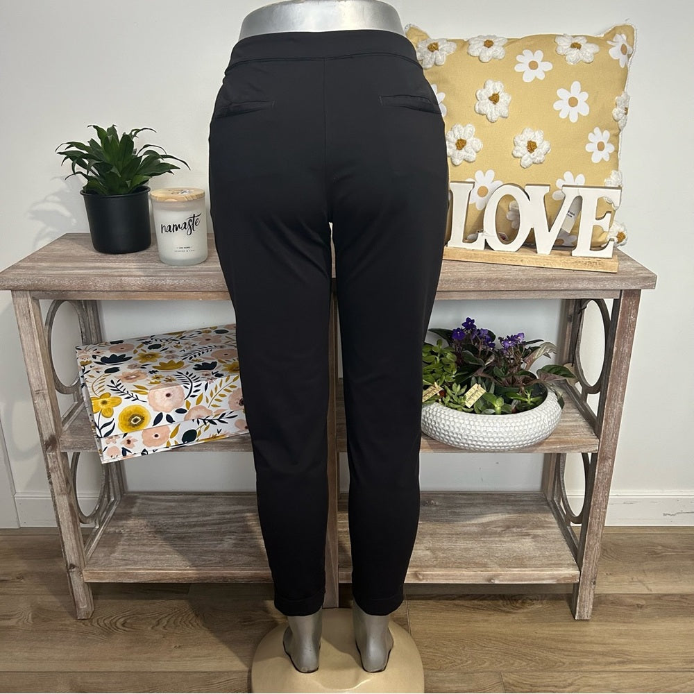 Lululemon Similar to On The Fly Stretchy Trouser Pants Size 6