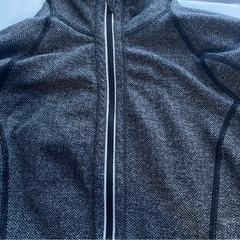 Lululemon Run U-Turn Herringbone Pullover Long Sleeve 1/2 Zip Rare Size Small