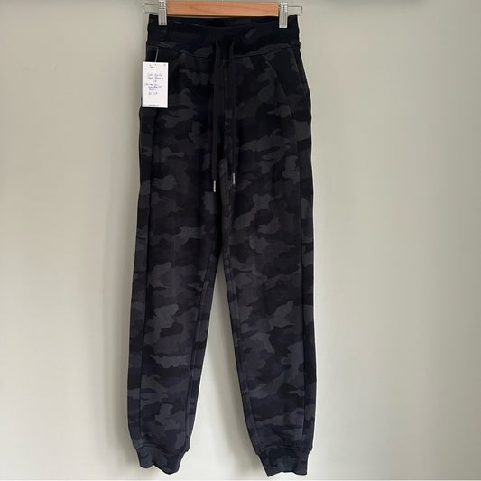 Lululemon Scuba High Rise Jogger Fleece 28” Camo Rare Size 2