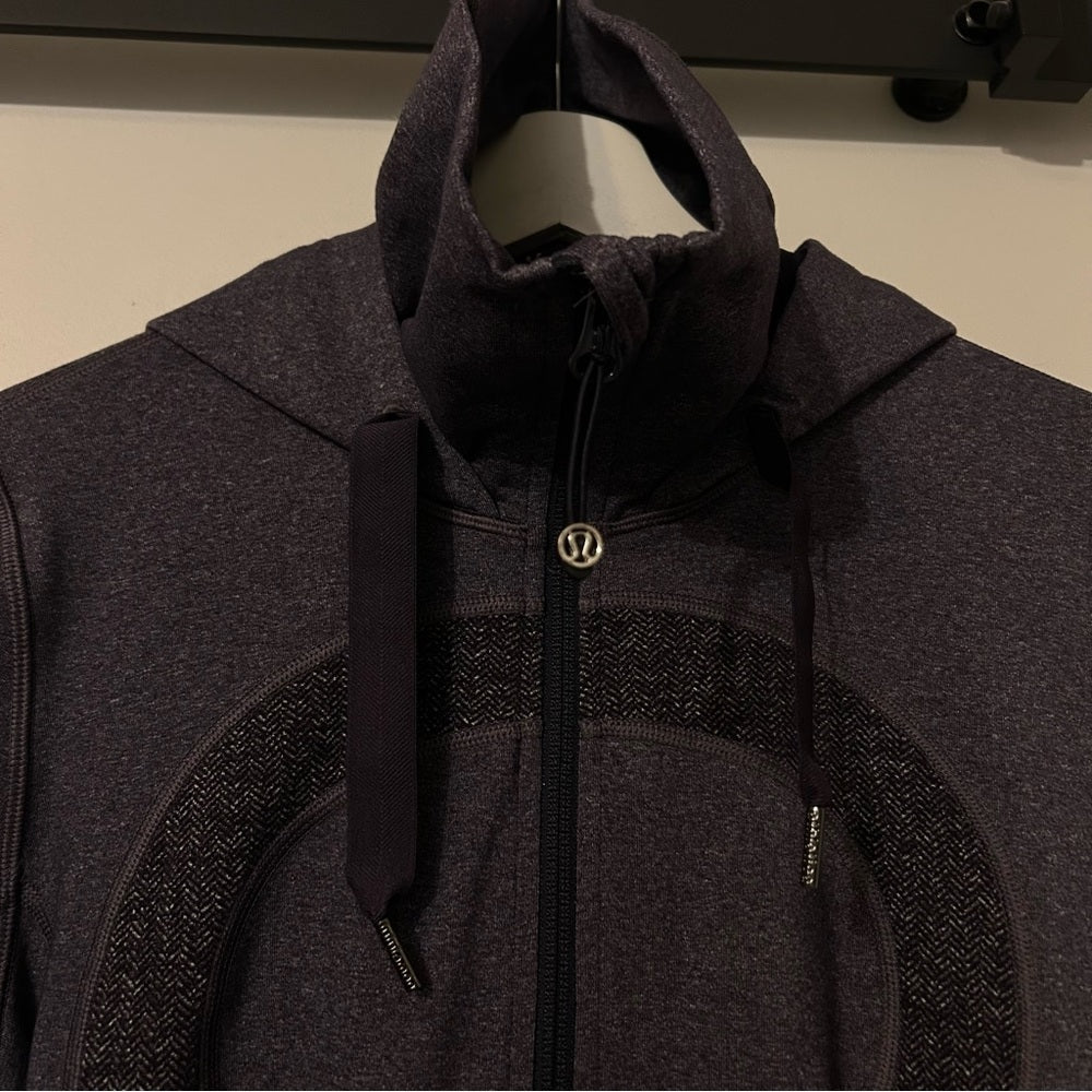 Lululemon Purple Stride Hooded Jacket Herringbone RARE Size 8