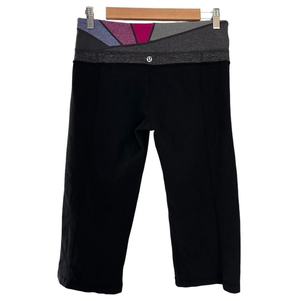 Lululemon Groove Crops Luon Reversible Rare Size 8