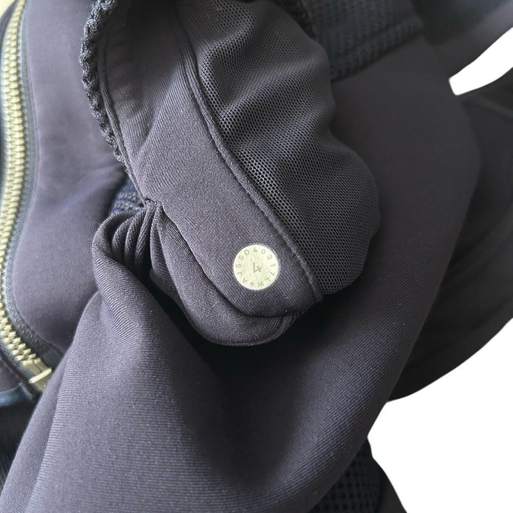 Lululemon The Spaces In Between Hooded Vest Size 4