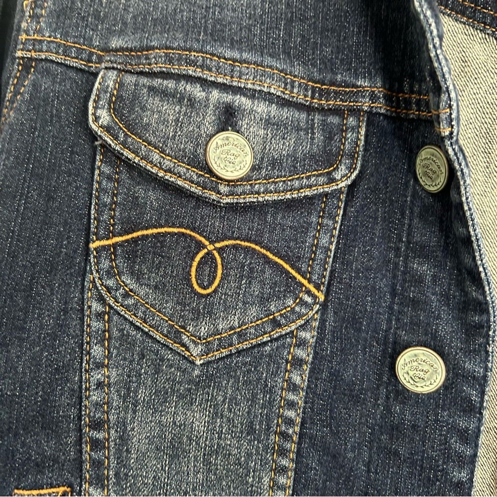 American Rag CIE Blue Stretchy Denim Jean Jacket Size Large