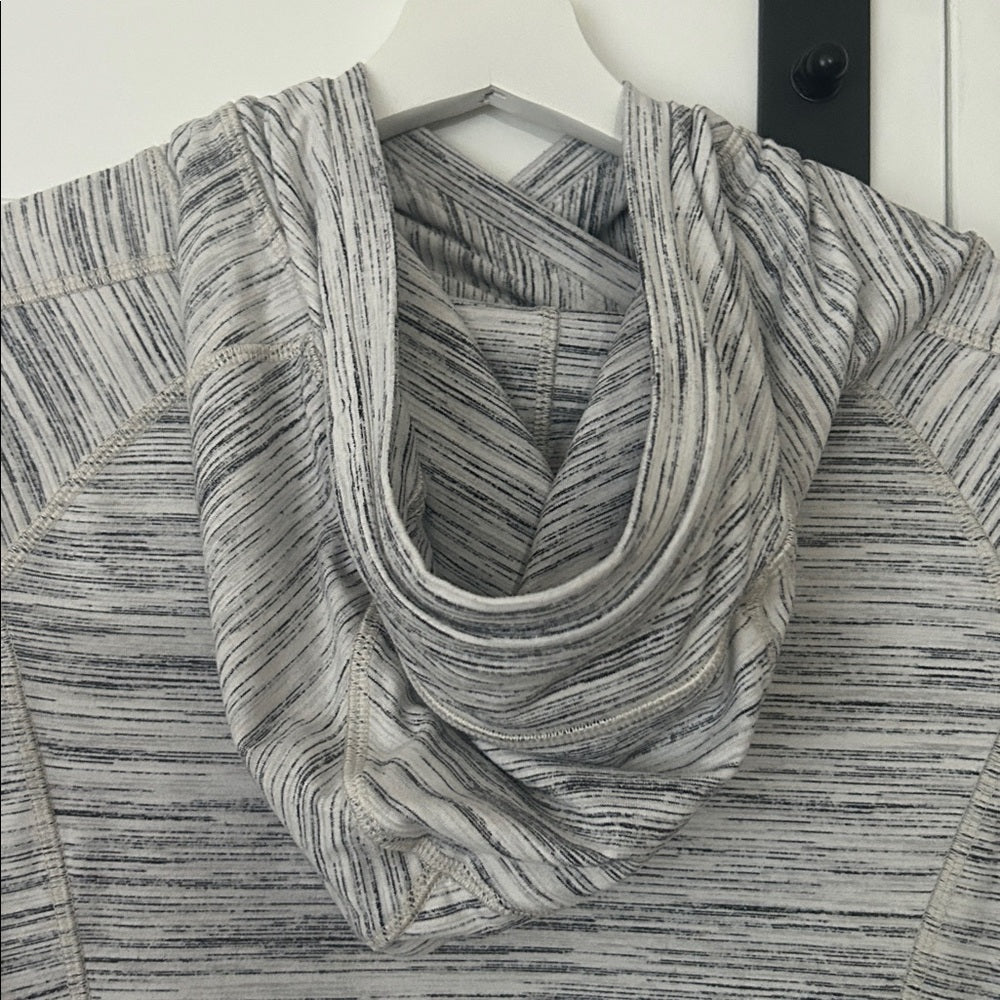 Lululemon Think Fast Hoodie Size 8