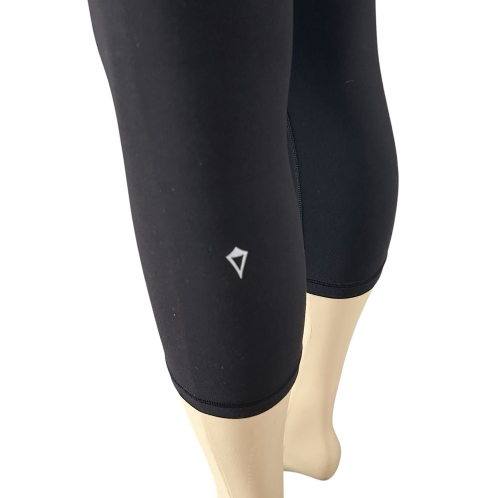 NEW! Ivivva (by Lululemon) Black Rhythmic Crop Women’s Small
