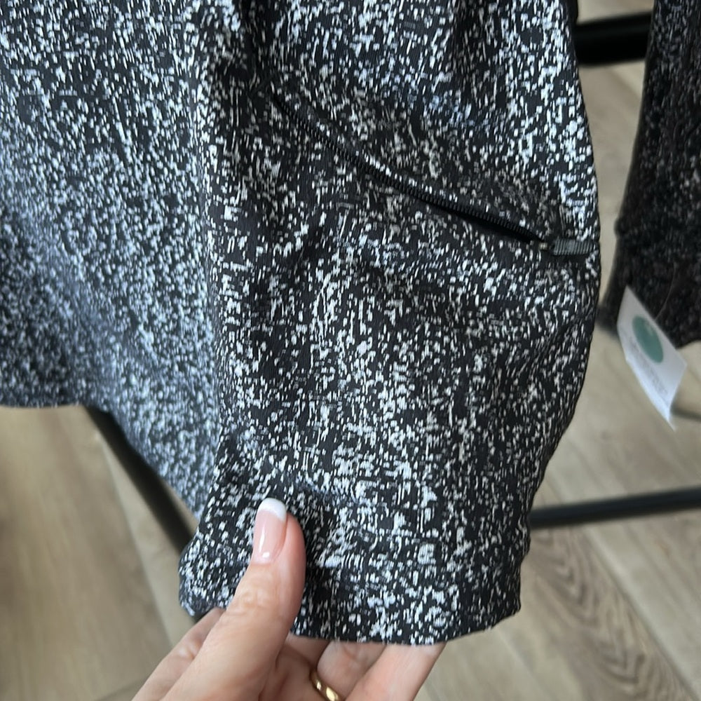 Lululemon Extra Mile Long Sleeve Rulu Size 4