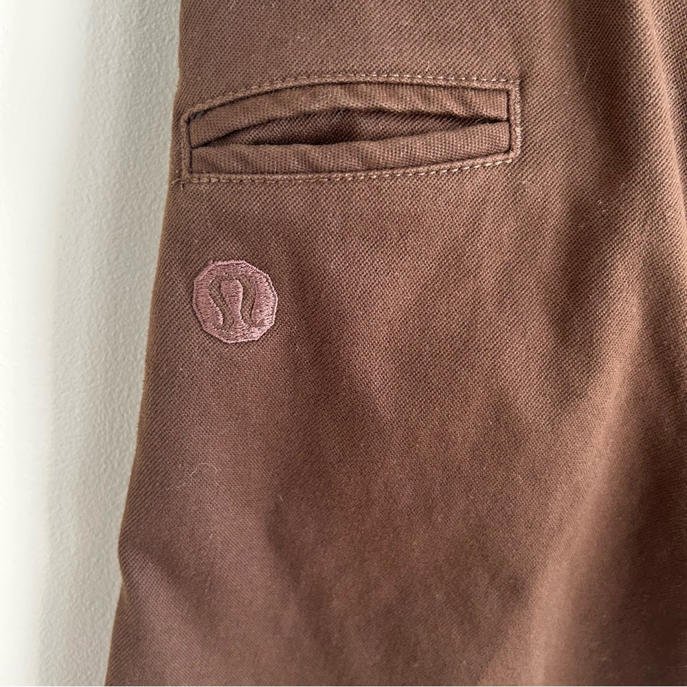 Lululemon Utility Long Shorts Casual Medium to Large - Love it again boutique