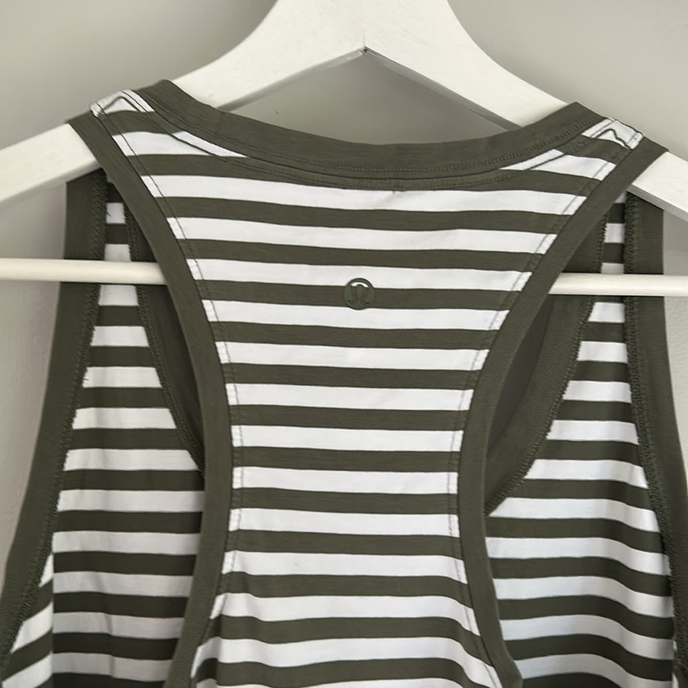 Lululemon Love Tank Like New Size 6