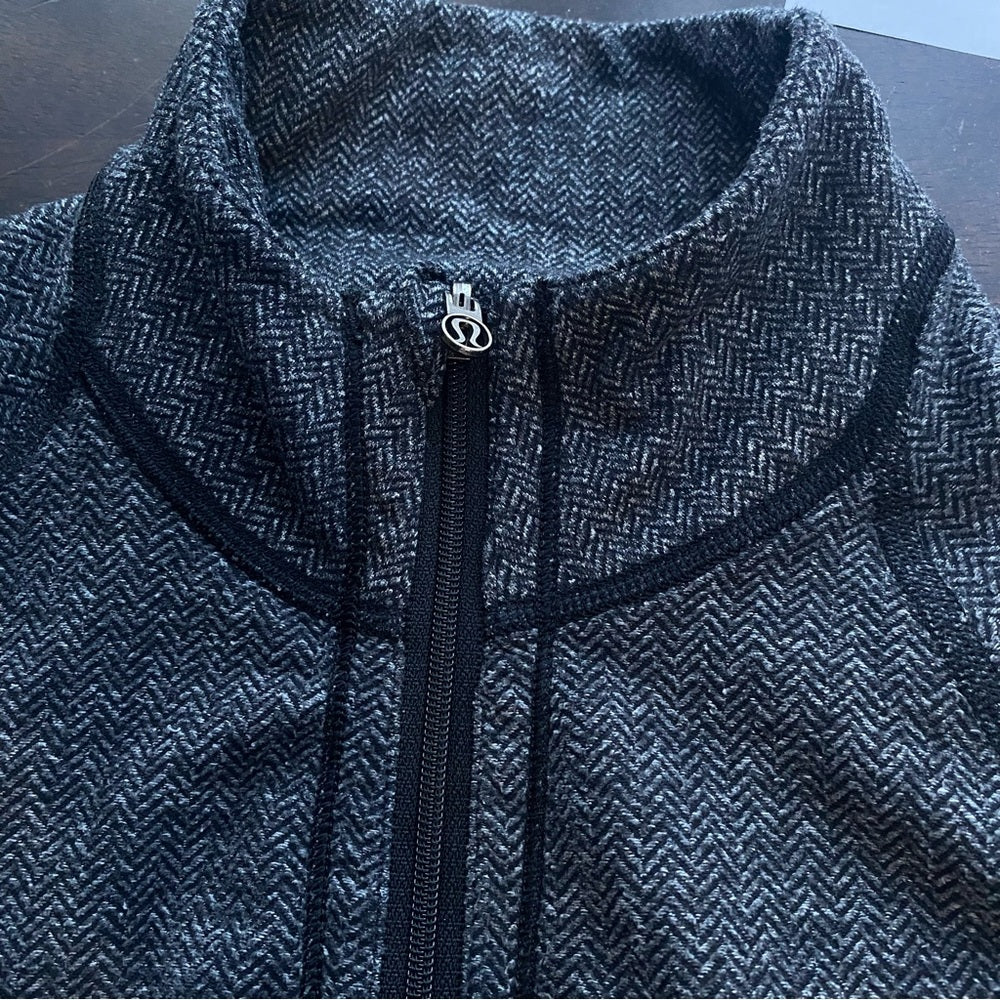 Lululemon Run U-Turn Herringbone Pullover Long Sleeve 1/2 Zip Rare Size Small
