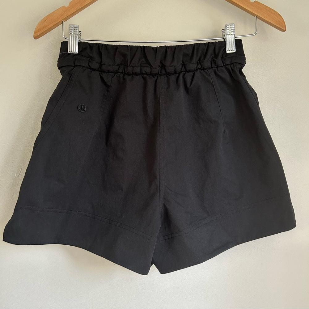 Lululemon 2024 Cinchable Waist High Rise Woven Short 3.5” Size XS