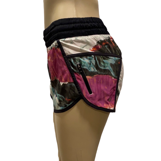 RARE Lululemon Tracker Shorts *4-Way Stretch Size 4