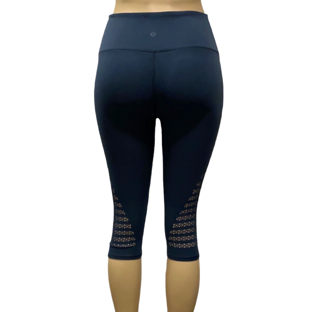 Lululemon Reveal Crops Size 4 - Love it again boutique