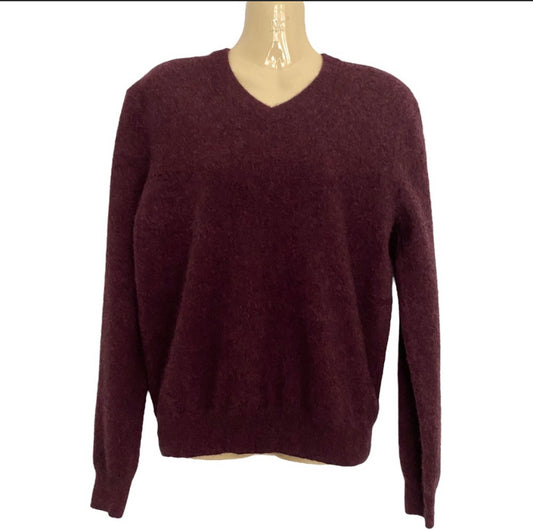 100% Cashmere Burgundy V-Neck Sweater Size Medium to Large