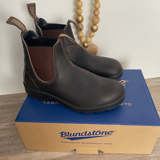 Blundstone Classic 500 Brown Boots - 7 Mens/9 Womens