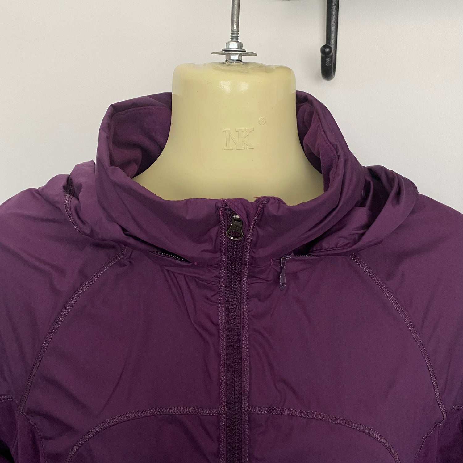 Rare Lululemon Rush Hour Jacket Size 8 - Love it again boutique
